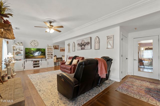 1404 Van Oaks Drive, Kingsport, TN 37665