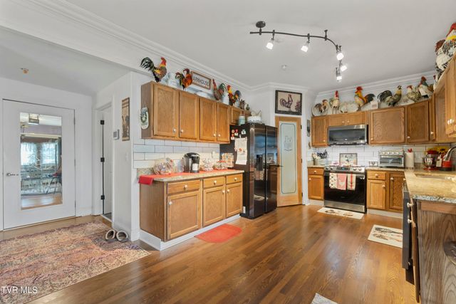1404 Van Oaks Drive, Kingsport, TN 37665