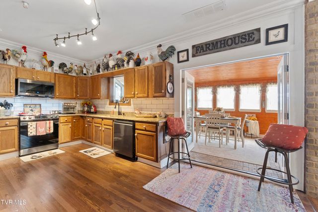 1404 Van Oaks Drive, Kingsport, TN 37665