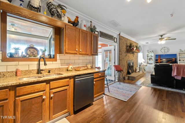 1404 Van Oaks Drive, Kingsport, TN 37665
