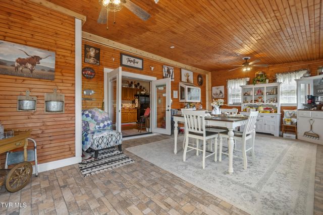 1404 Van Oaks Drive, Kingsport, TN 37665