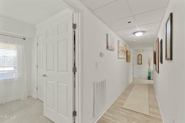 1404 Van Oaks Drive, Kingsport, TN 37665