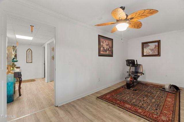 1404 Van Oaks Drive, Kingsport, TN 37665