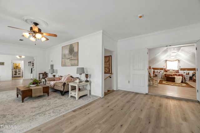 1404 Van Oaks Drive, Kingsport, TN 37665