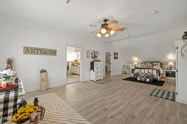 1404 Van Oaks Drive, Kingsport, TN 37665
