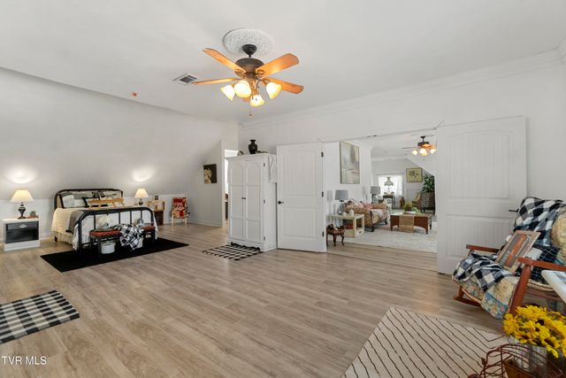 1404 Van Oaks Drive, Kingsport, TN 37665