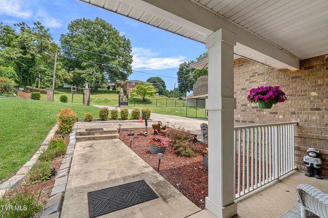 1404 Van Oaks Drive, Kingsport, TN 37665