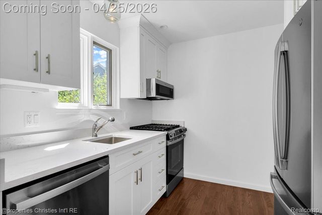 1035 N Old Woodward Avenue, Birmingham, MI 48009