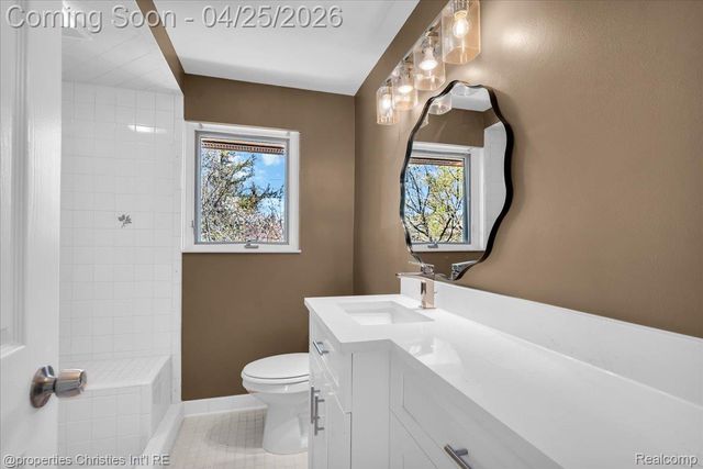 1035 N Old Woodward Avenue, Birmingham, MI 48009