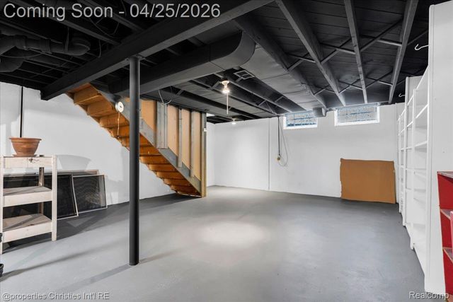 1035 N Old Woodward Avenue, Birmingham, MI 48009