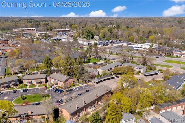1035 N Old Woodward Avenue, Birmingham, MI 48009