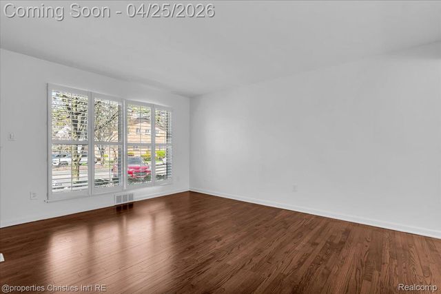 1035 N Old Woodward Avenue, Birmingham, MI 48009