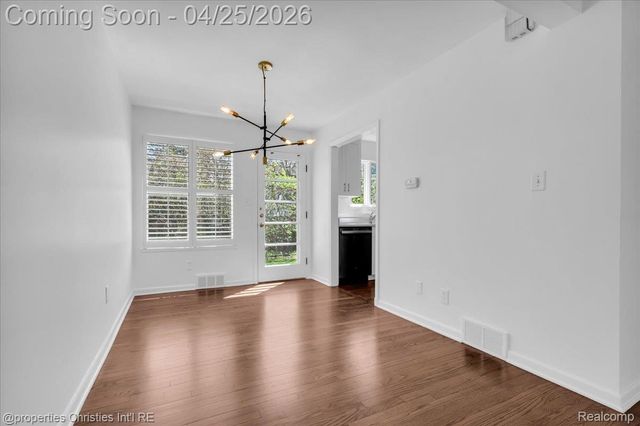 1035 N Old Woodward Avenue, Birmingham, MI 48009
