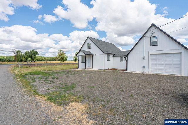 32655 Fur Rd, Lebanon, OR 97355