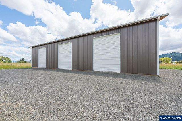 32655 Fur Rd, Lebanon, OR 97355