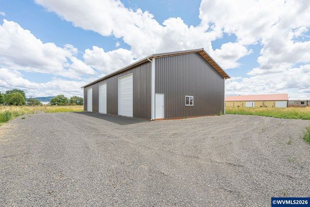 32655 Fur Rd, Lebanon, OR 97355