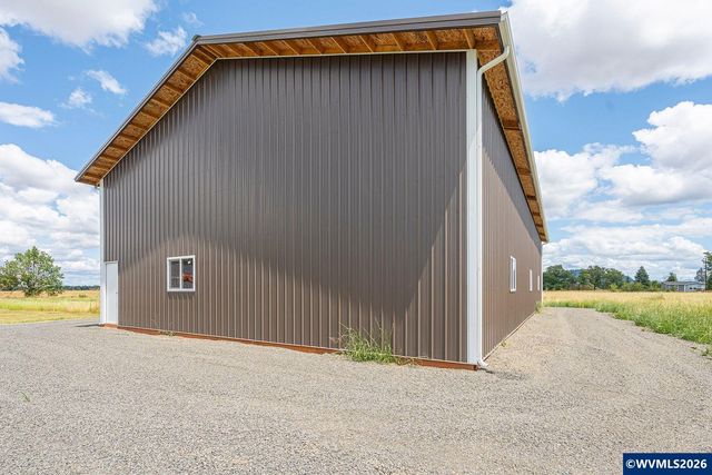 32655 Fur Rd, Lebanon, OR 97355