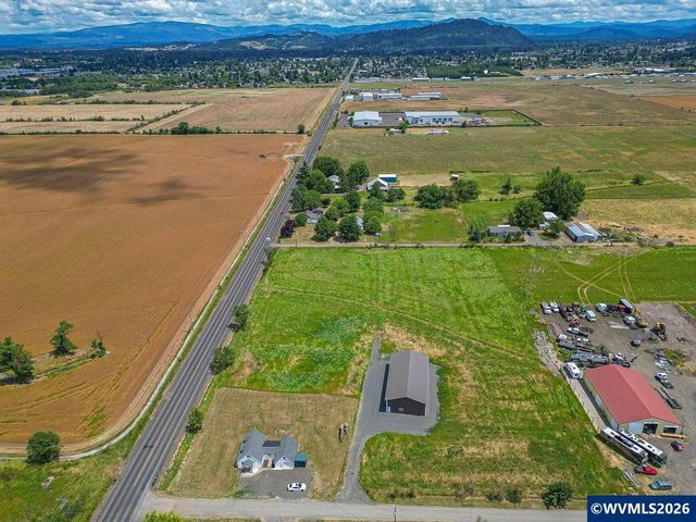 32655 Fur Rd, Lebanon, OR 97355