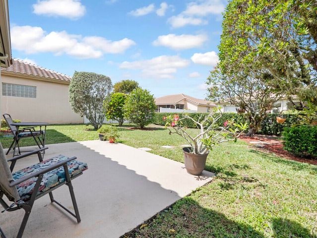 8501 Golden Cypress Court, Lake Worth, FL 33467