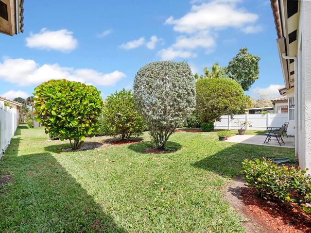8501 Golden Cypress Court, Lake Worth, FL 33467