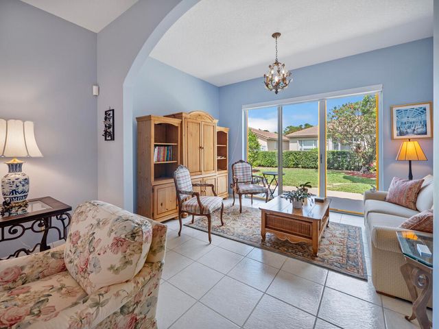 8501 Golden Cypress Court, Lake Worth, FL 33467