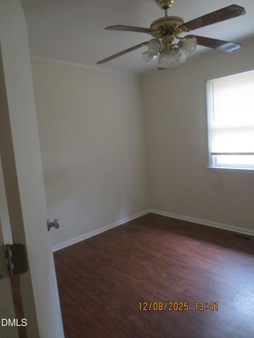 25 E North Street, Angier, NC 27501