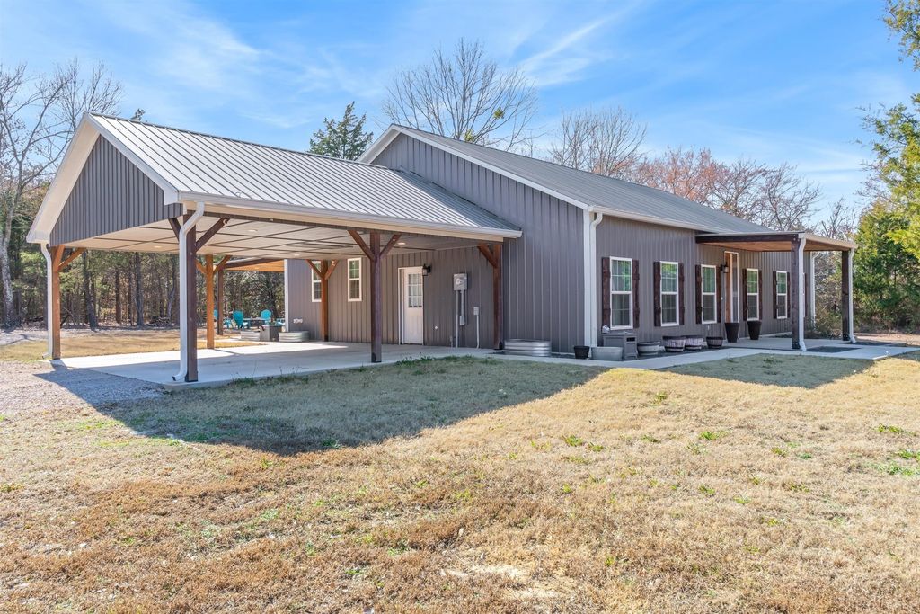 1215 Vz County Road 2120, Canton, TX 75103