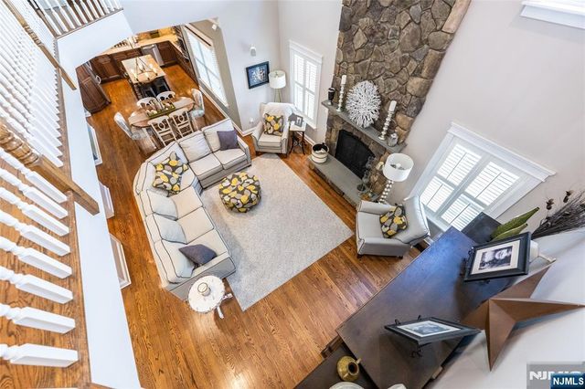 44 Forest Terrace, Wayne, NJ 07470