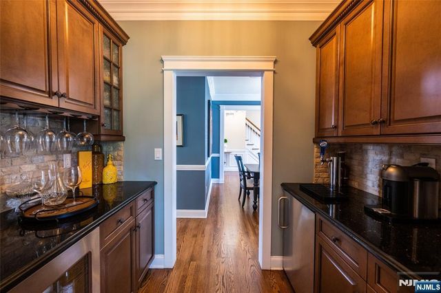 44 Forest Terrace, Wayne, NJ 07470