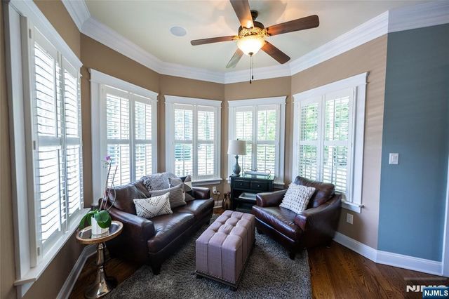 44 Forest Terrace, Wayne, NJ 07470
