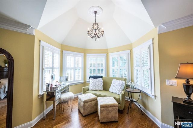 44 Forest Terrace, Wayne, NJ 07470