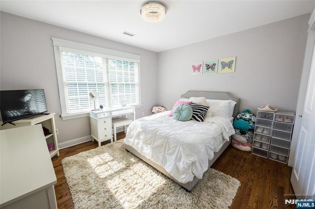 44 Forest Terrace, Wayne, NJ 07470