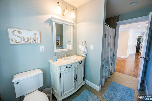 44 Forest Terrace, Wayne, NJ 07470