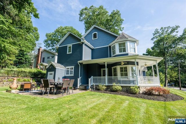 44 Forest Terrace, Wayne, NJ 07470