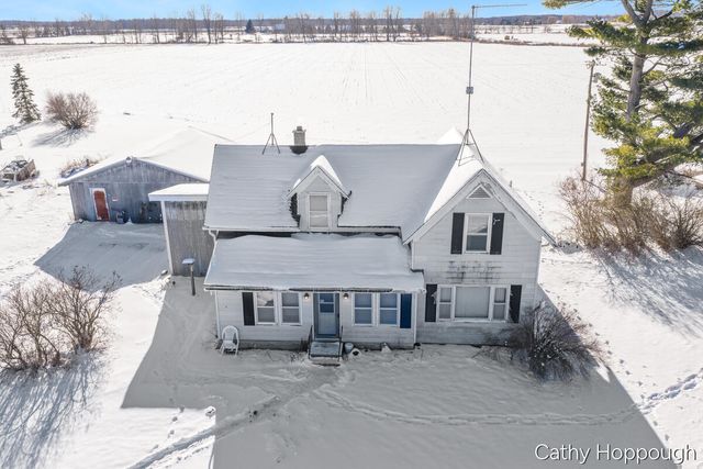 3834 E Station Road, Sheridan, MI 48884