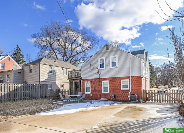 5640 Western Avenue, Omaha, NE 68132