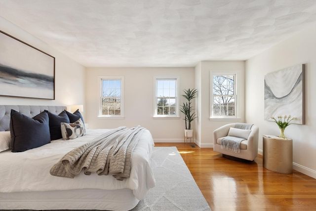 367 Waltham St 5, Lexington, MA 02421