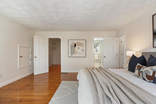 367 Waltham St 5, Lexington, MA 02421