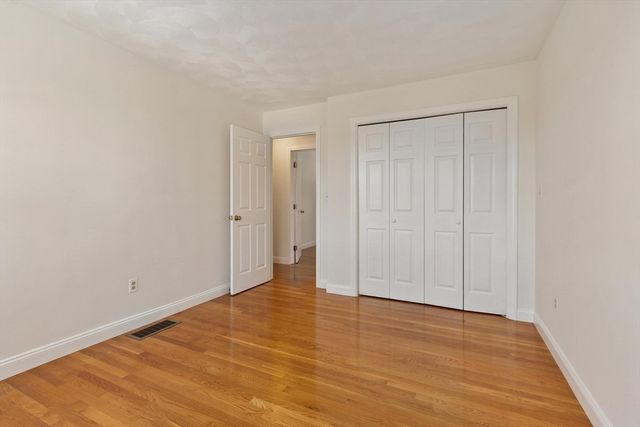 367 Waltham St 5, Lexington, MA 02421