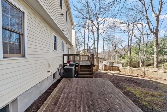 367 Waltham St 5, Lexington, MA 02421