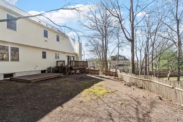 367 Waltham St 5, Lexington, MA 02421