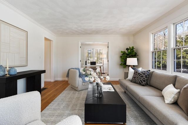 367 Waltham St 5, Lexington, MA 02421