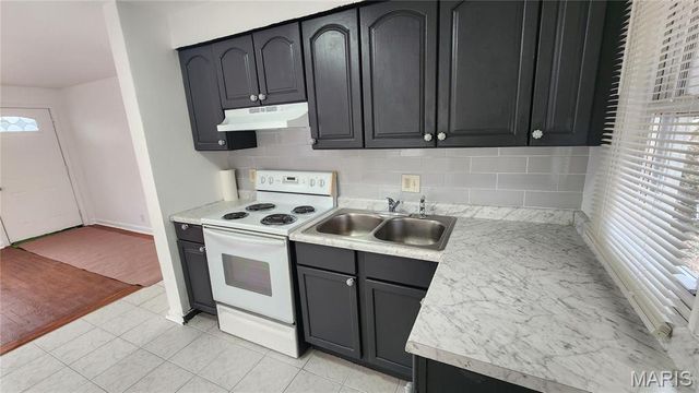 8115 Myrick Street, Berkeley, MO 63134