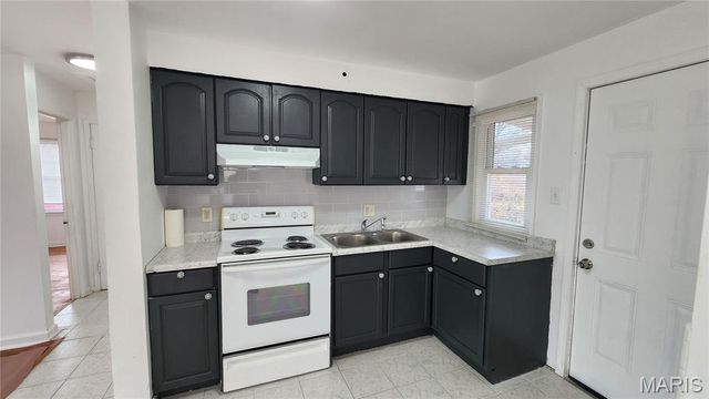 8115 Myrick Street, Berkeley, MO 63134