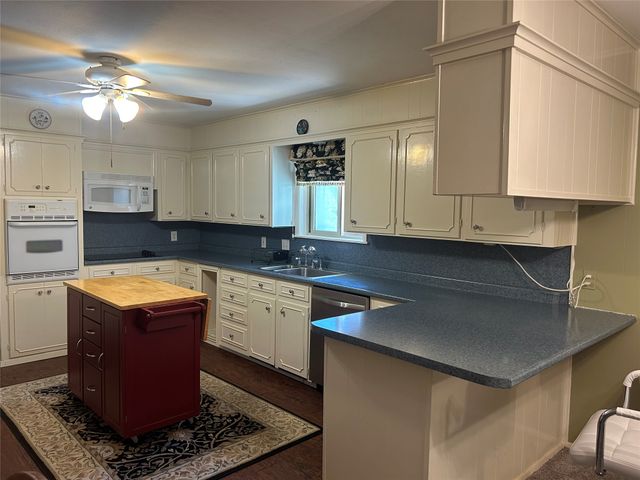 108 E Circle Drive, Mineola, TX 75773