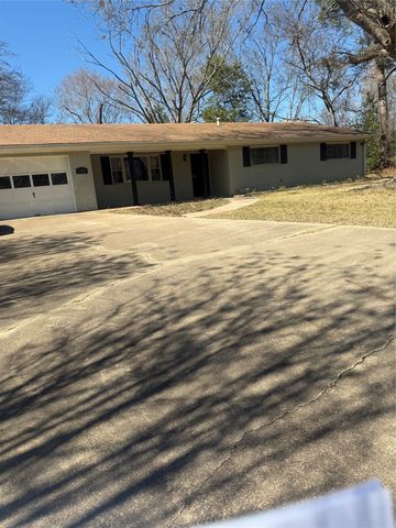 108 E Circle Drive, Mineola, TX 75773