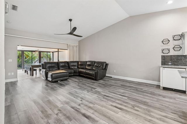 6019 COURTSIDE DRIVE, Bradenton, FL 34210