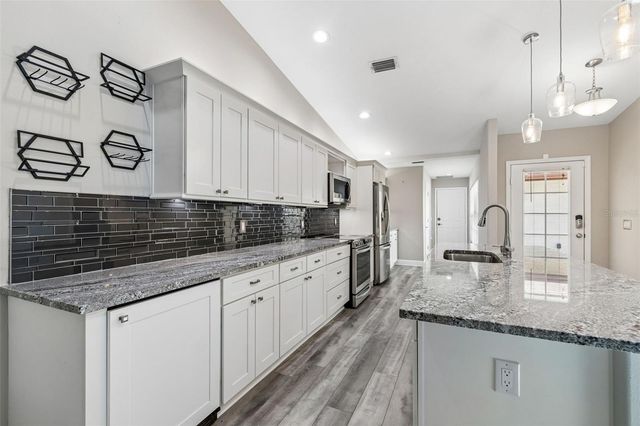 6019 COURTSIDE DRIVE, Bradenton, FL 34210
