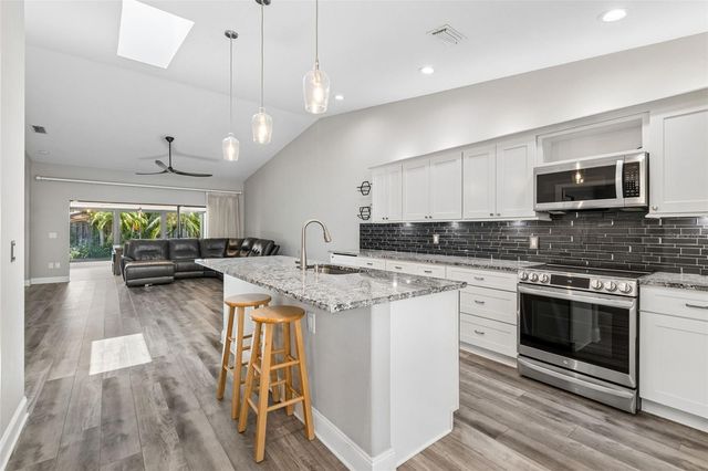 6019 COURTSIDE DRIVE, Bradenton, FL 34210