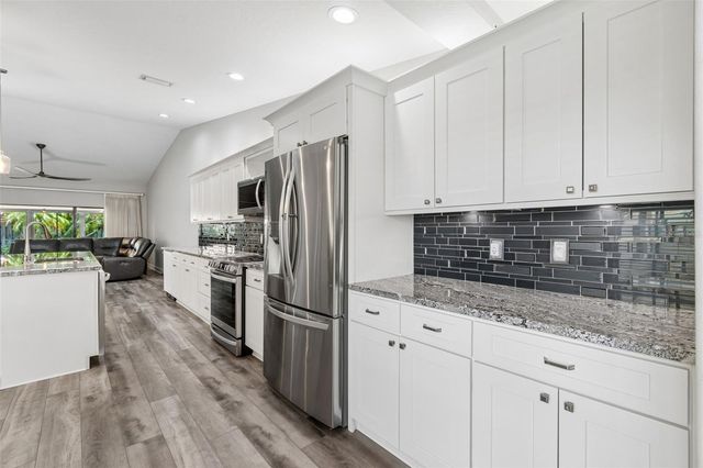 6019 COURTSIDE DRIVE, Bradenton, FL 34210